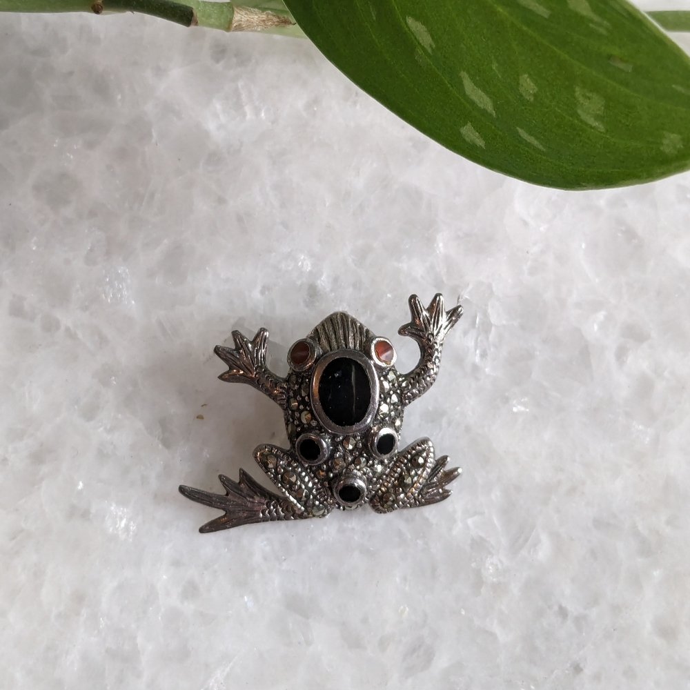 VTG Sterling Silver Marcasite Frog Pendant